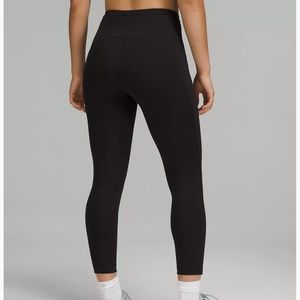 Swift Speed High-Rise Crop 23" Size 2 GREAT condition